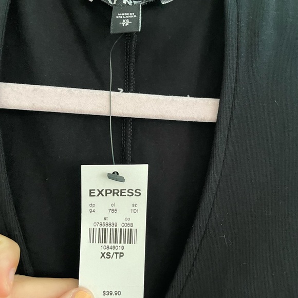 LBD - Express - Picture 3 of 3